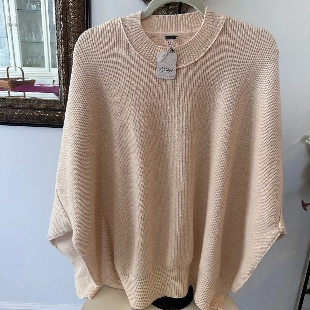 FREE PEOPLE Soft Cream Chunky Crew Neck Sweater - NWT  MSRP $128 Size M - Picture 3 of 7